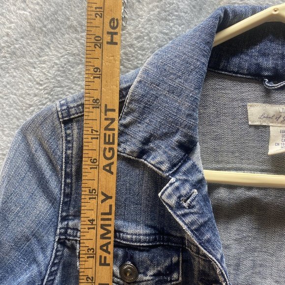 L.O.G.G Women Sz 4 JEAN JACKET Label of Graded GOODS Medium Wash Distressed - Picture 4 of 5